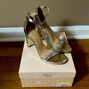 Jewel Badgley Mischka sandal chunky heel
